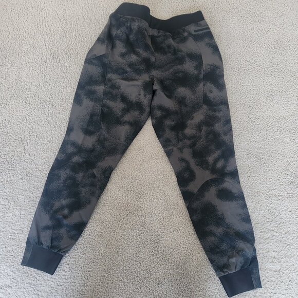 Under Armour Unstoppable Joggers Pants Black Camo Mens  1352027-010 $100 Small - Picture 5 of 11